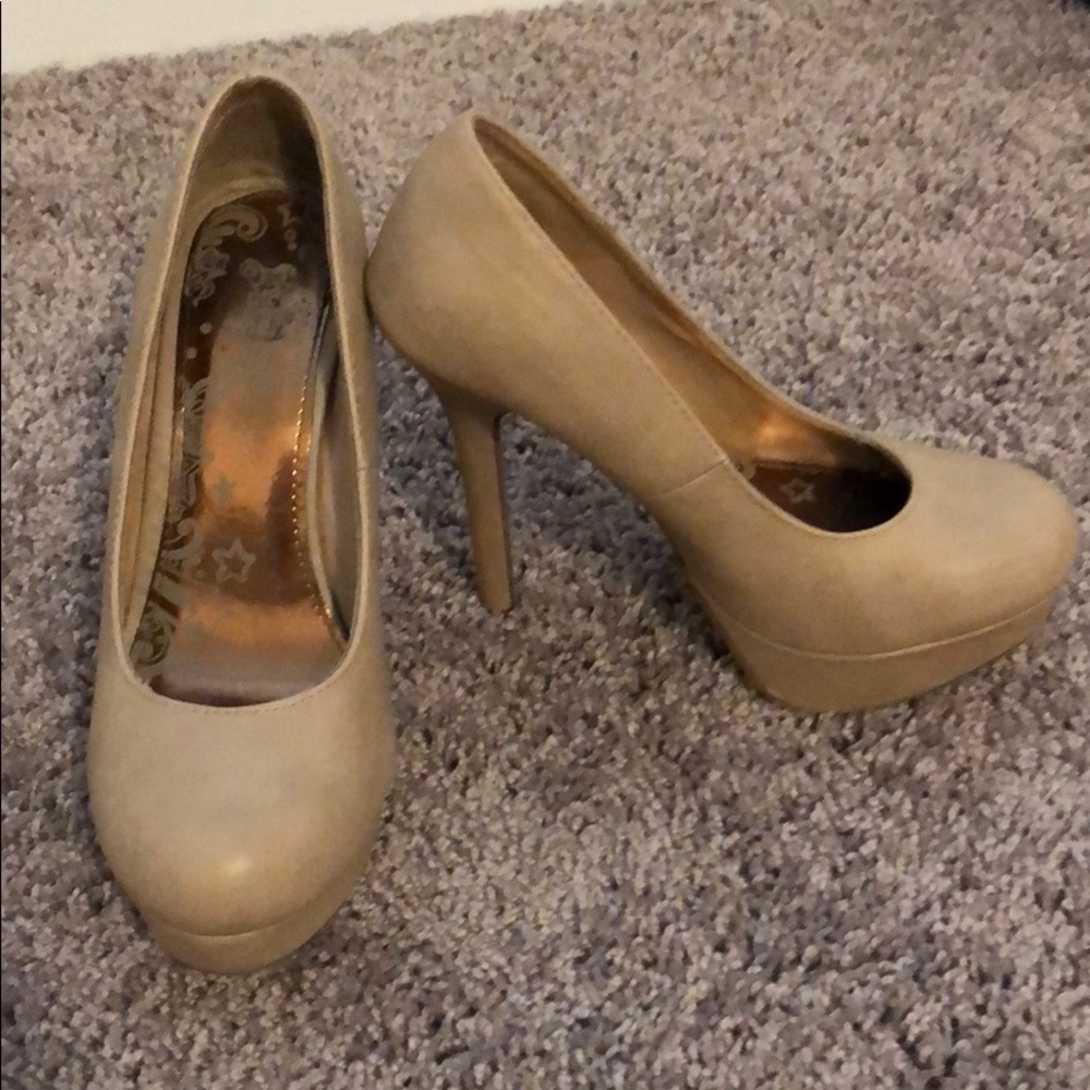 Nude heels